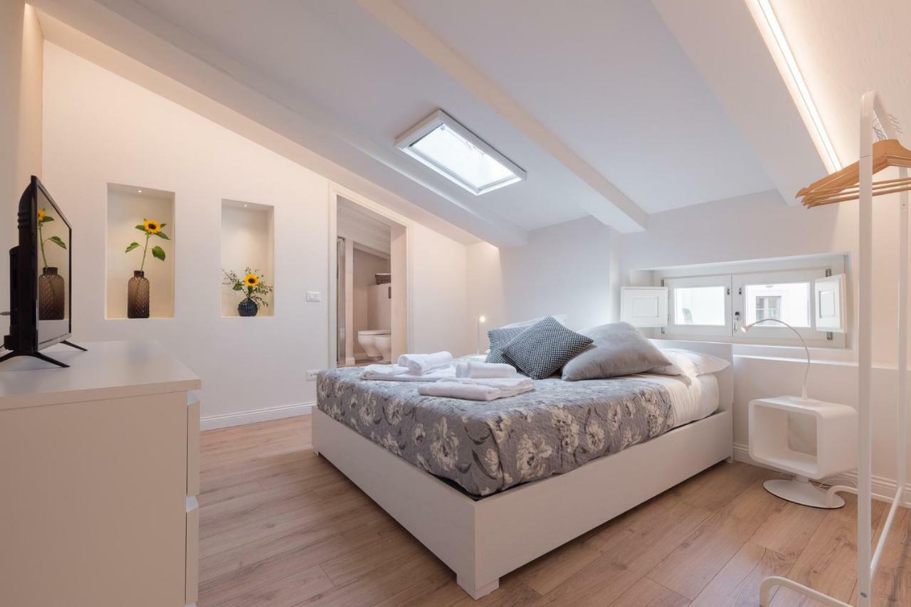 Luxury Apartment In City Center Флоренция Экстерьер фото